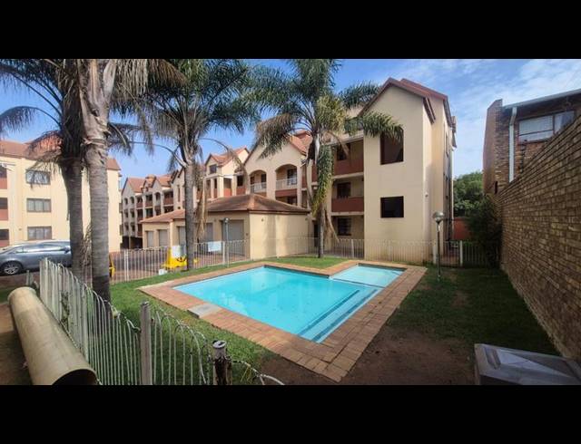 2 BEDROOM APARTMENT FOR SALE IN FERNDALE